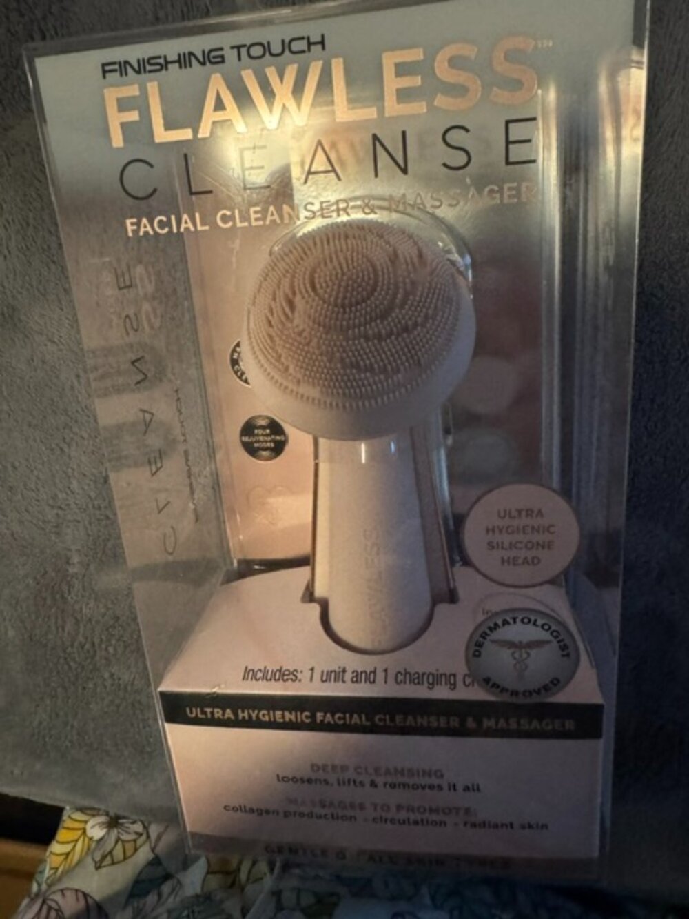 FINISHING TOUCH FLAWLESS CLEANER AND MASSAGER